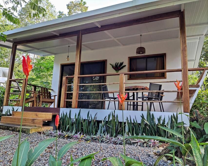 Little Yemanja Bungalow Puerto Viejo de Talamanca Exteriör bild