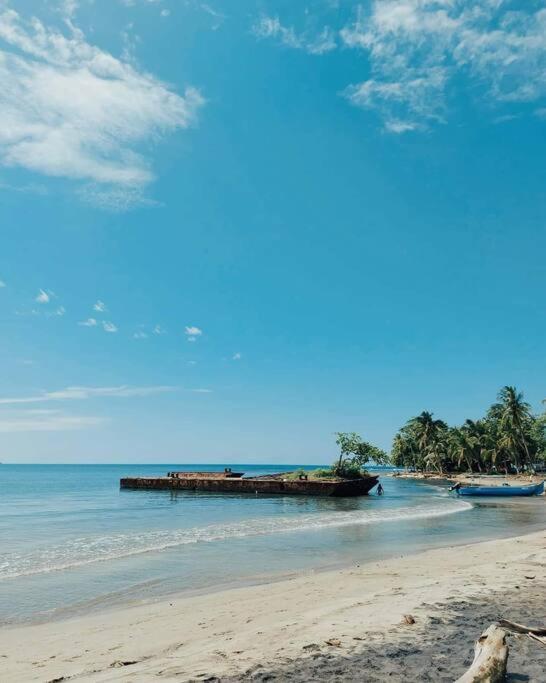 Little Yemanja Bungalow Puerto Viejo de Talamanca Exteriör bild